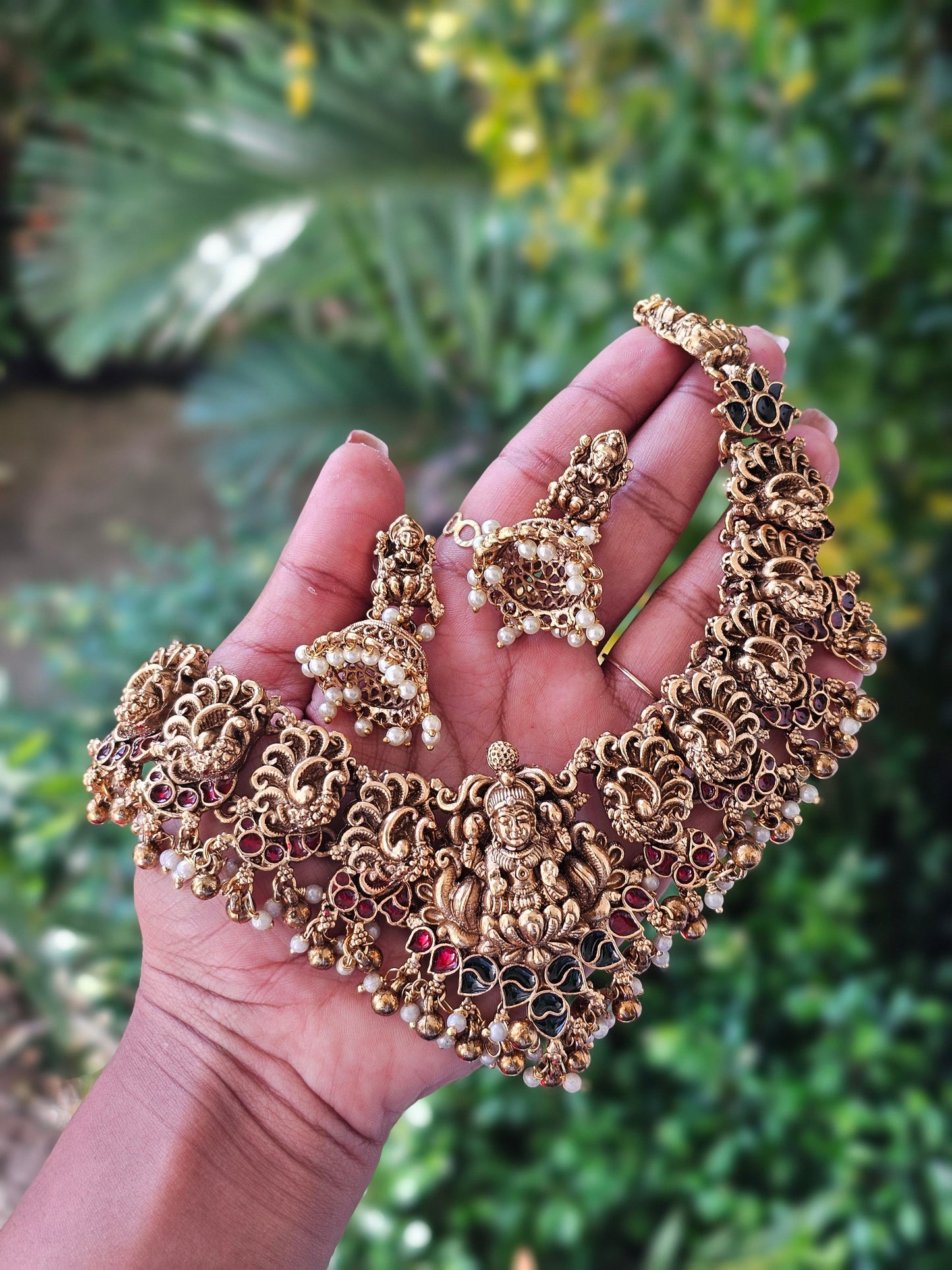 DEVI HAARAM : NR 003